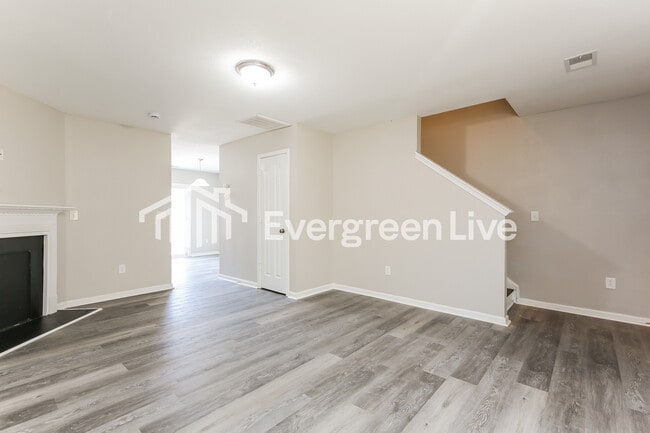 Photo - 945 Slow Creek Ct