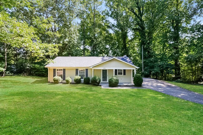 Photo - 1301 Yardley Terrace