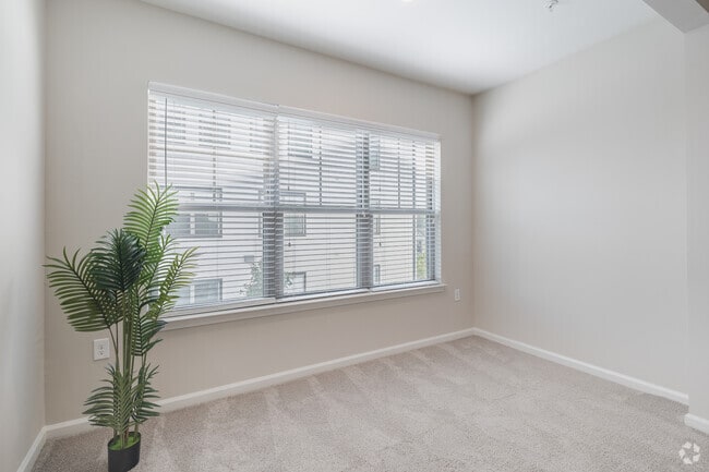 The Calhoun - 2BR, 2BA - 1,057SF - Sun Room