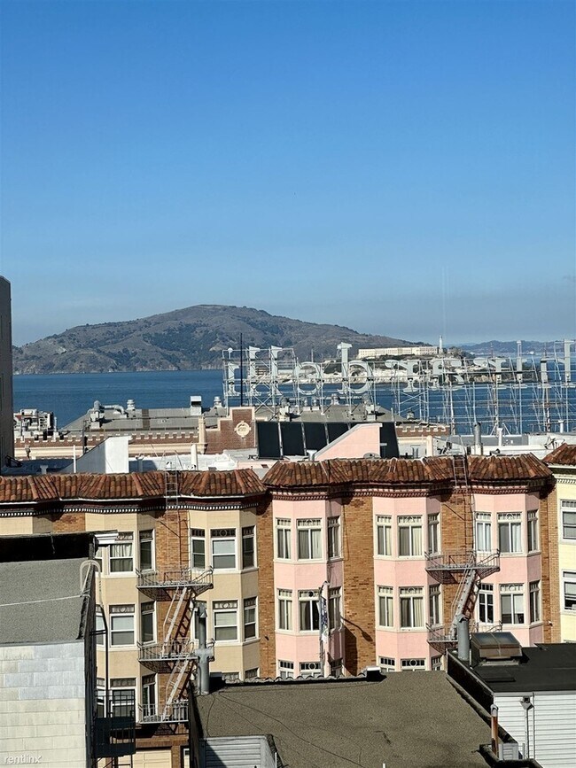 Photo - 1080 Francisco St Unit 32