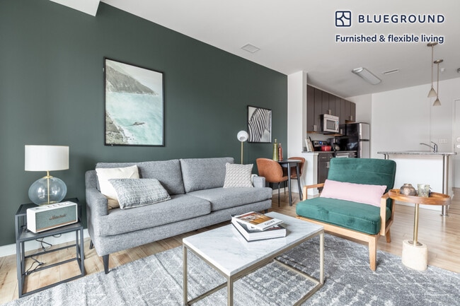 Photo - 360 H St NE Unidad SI FL4-ID170