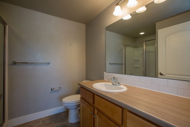 Photo - 5233 Boardwalk Dr