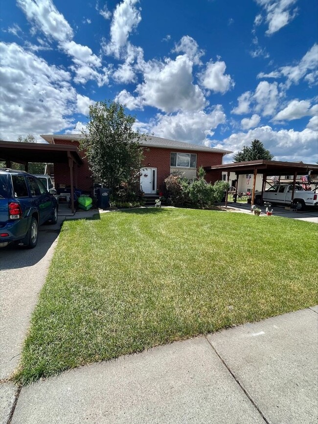 Photo - 1909 S Black Ave Apartamento Unidad B