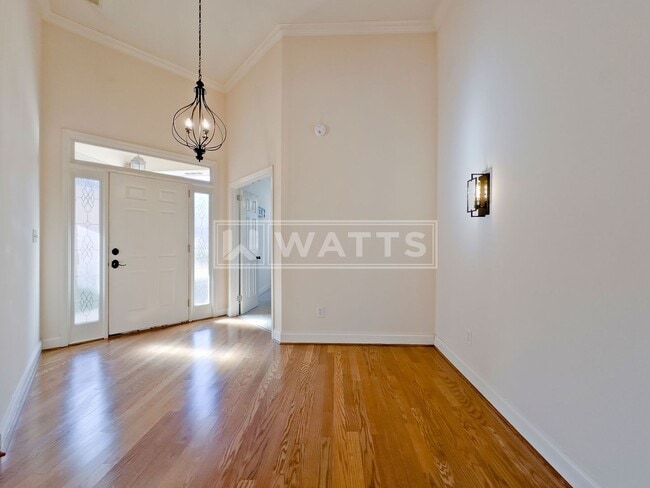 Photo - Spacious 3-Bed, 2-Bath Riverchase Garden Home