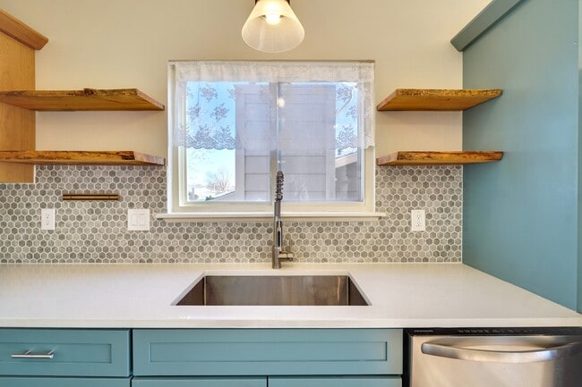 Photo - 4450 McGrew Cir