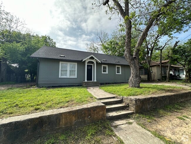 Building Photo - 1030 Green St Rental