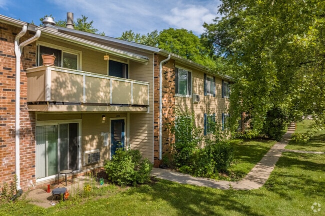 Building Photo - Sycamore Woods Rental