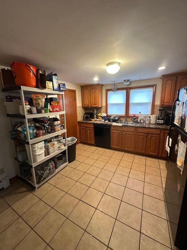 Photo - 28 Olcott St Unit 2