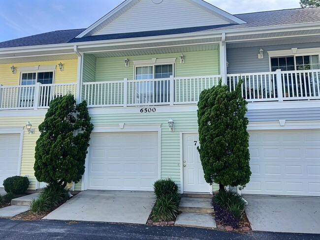 Building Photo - 6500 Colonial Dr
