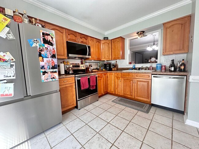 Photo - 434 Wayman Ln