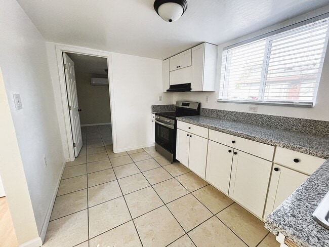 Photo - 313 Washington Ave Unit C