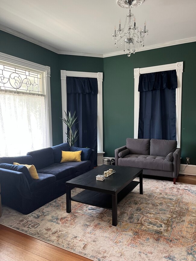 Photo - 819 Avenue D
