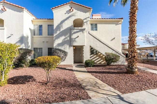 Building Photo - 698 S Racetrack Rd Unit 911