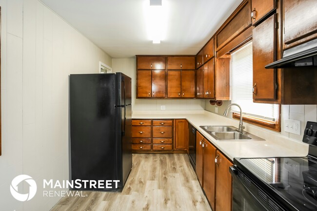 Photo - 7306 Reeds Rd