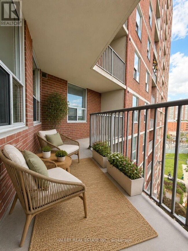 Photo - 75 Eastdale Ave Unit 1004