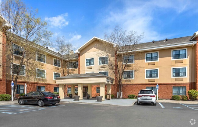 Building Photo - Furnished Studio-Long Island - Melville Rental