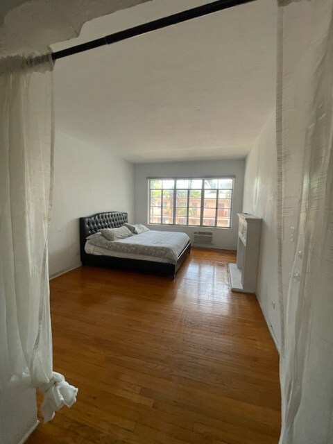 Photo - 1043-1048 8th St