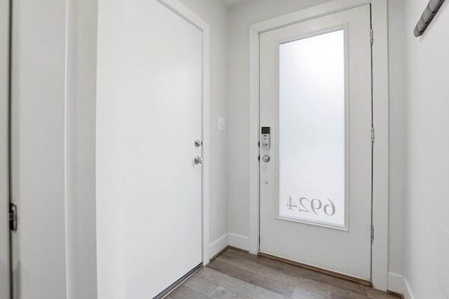 Photo - 6924 Rockledge Dr