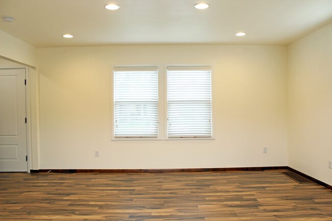 Photo - 9134 SE Ankeny St Unidad B