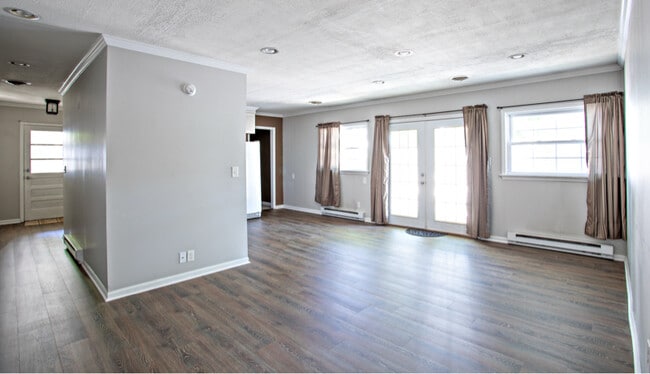 Photo - 114 W Main St Unidad 114 Back