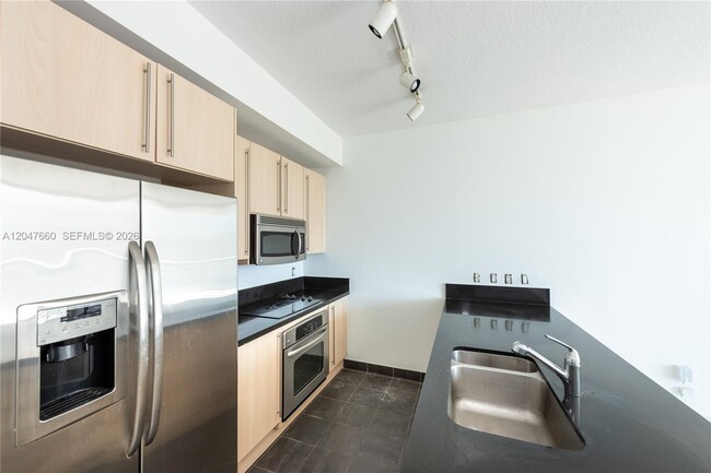 Photo - 79 SW 12th St Unit 1105