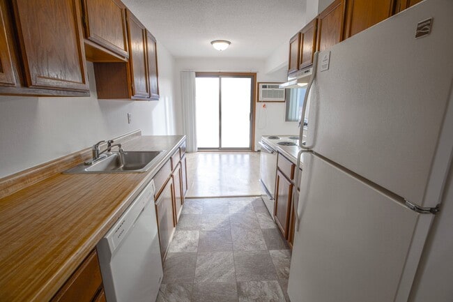 Photo - Hidden Valley Apartments