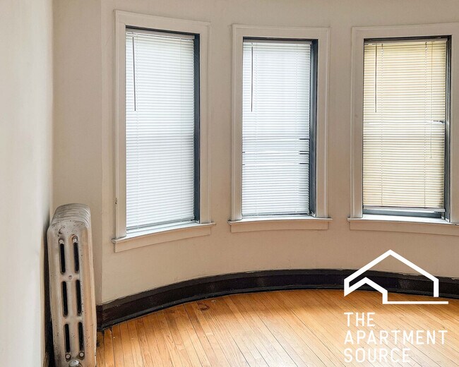 Photo - 4606 N Winchester Ave Unidad 1B