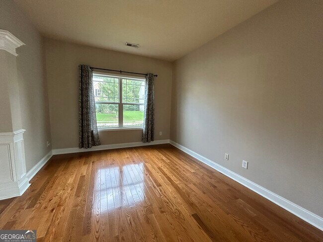 Photo - 759 Lynnfield Dr SE