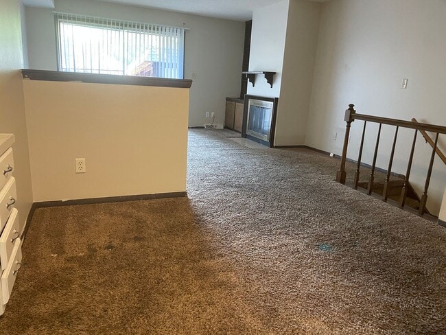 Photo - S. Erie Unit 727