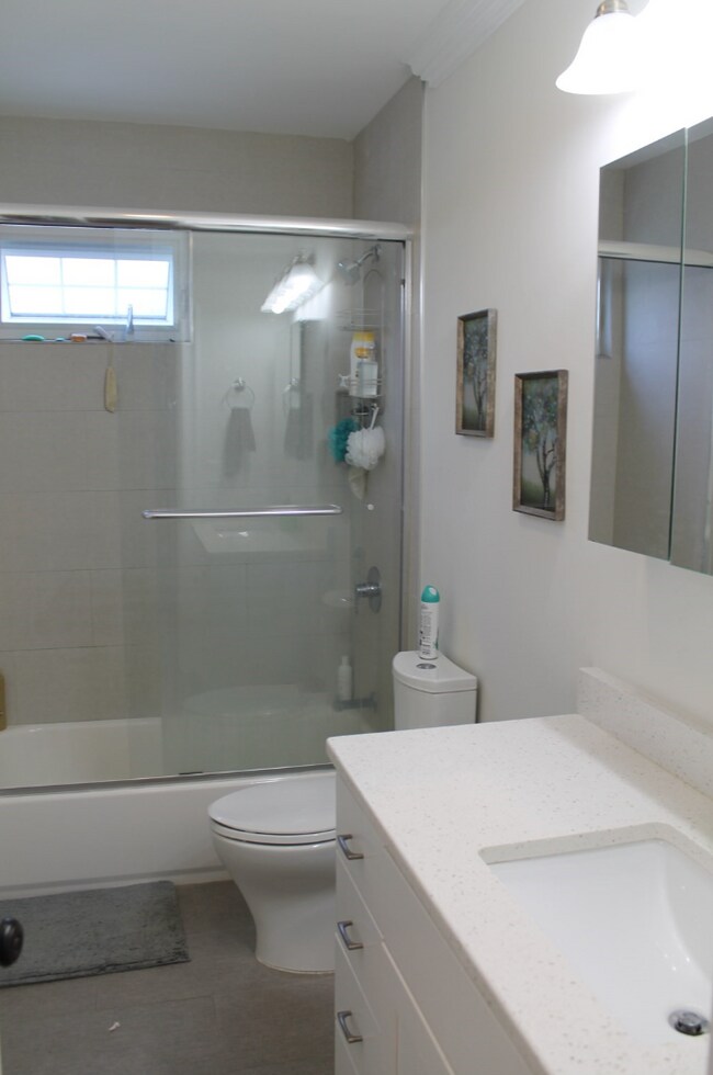 Photo - 34 Circuit St Unit 3