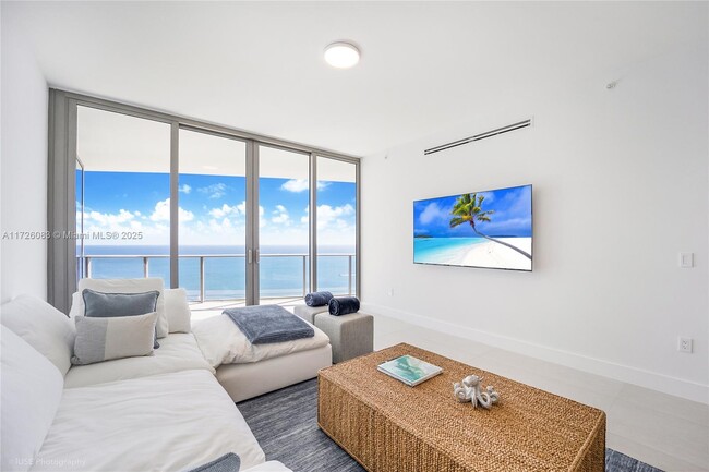 Building Photo - 15701 Collins Ave Unit 4503 Rental