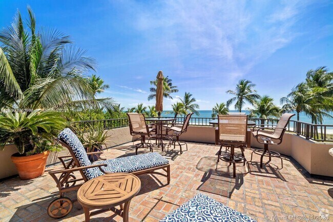 Building Photo - 251 Crandon Blvd Rental