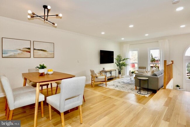 Photo - 1515 Templeton Pl