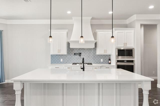 Building Photo - 313 Oak Mdw Ln Rental