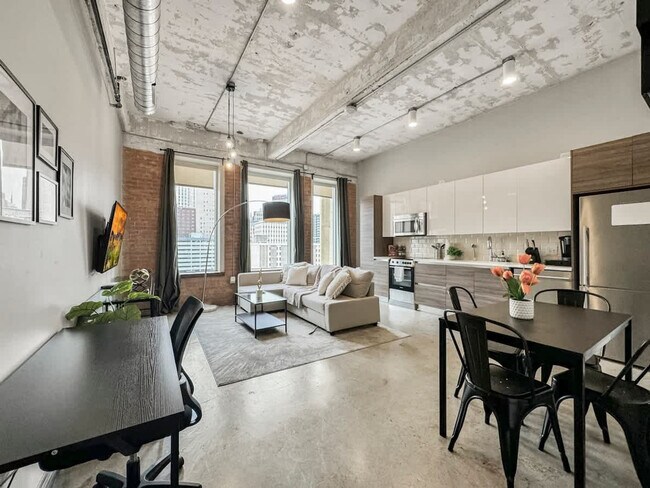 Photo - 555 Evergreen St Unit ID1055830P