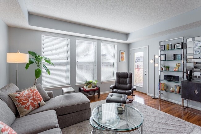 Photo - 545 N 1st St