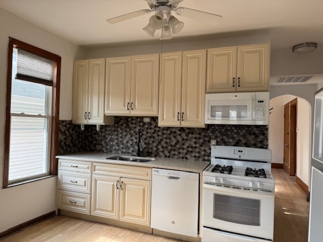 Photo - 5138 W Montrose Ave Apartments Unit 2