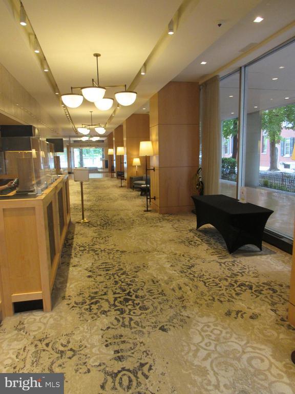 Building Photo - 224 W Rittenhouse Square Unit 1403