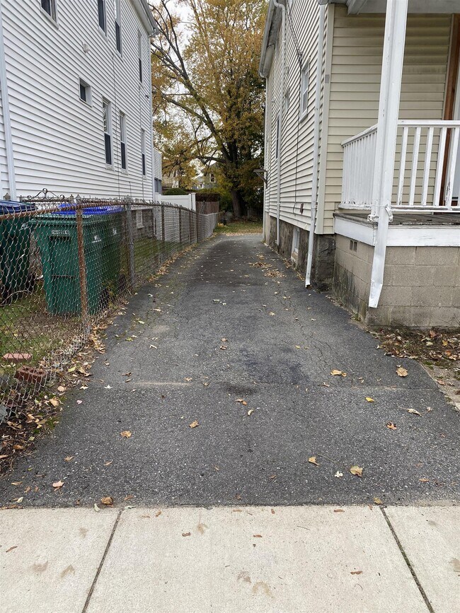 Photo - 64 Paris St Unidad 1