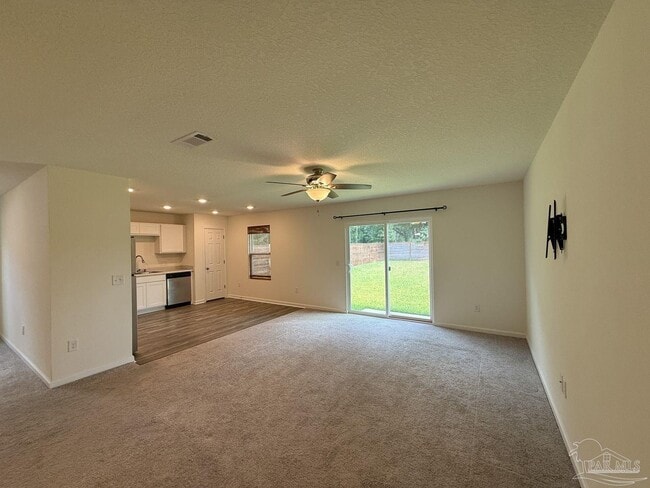 Photo - 1640 Addies Way