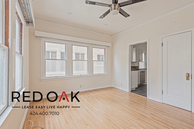 Photo - 852 N Oxford Ave Unidad 854