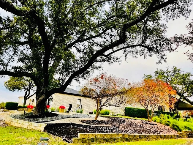Photo - 303 Golf Crest Ln