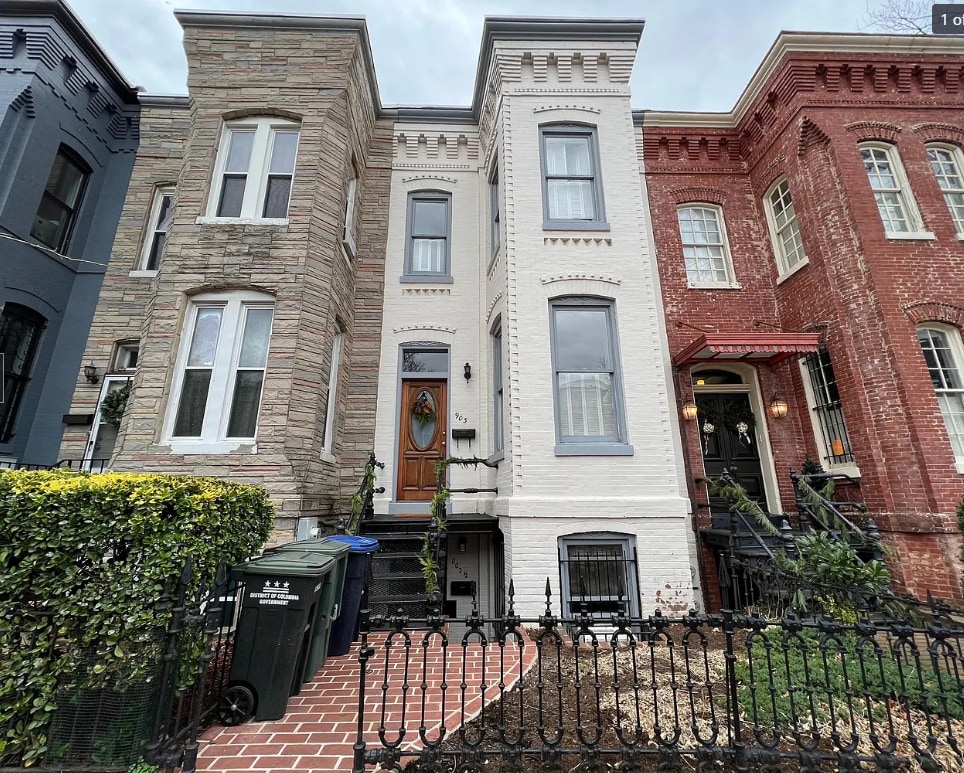 Photo - 903 C St NE (Washington, DC)