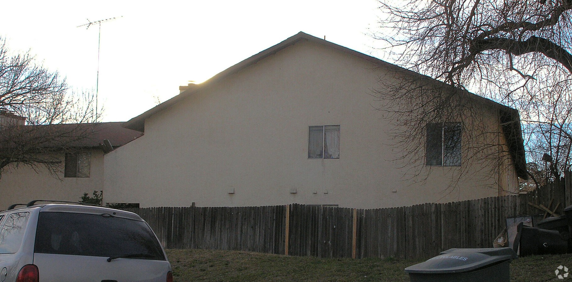 Photo - Bal Tierra Apartments