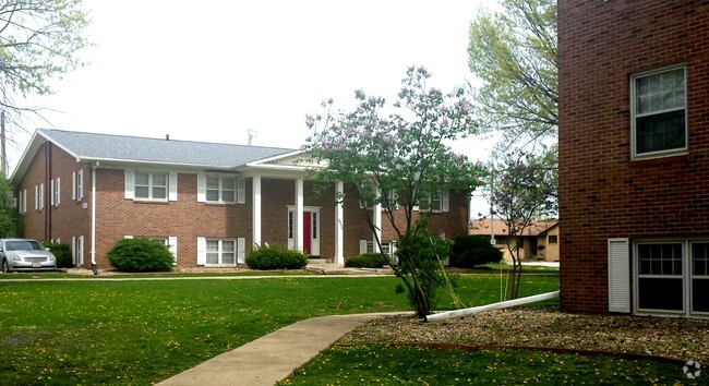 Building Photo - Manor Heights Apartments