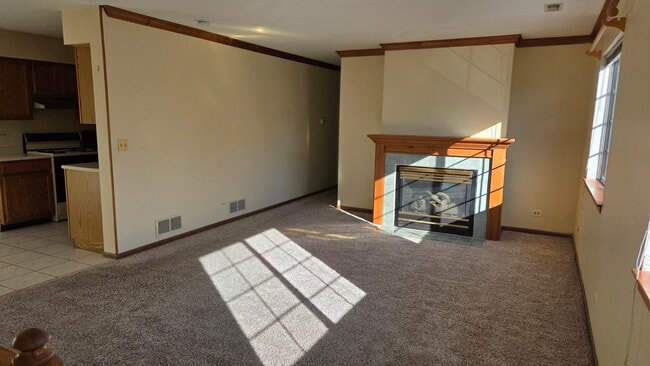 Photo - 427 Village Creek Dr