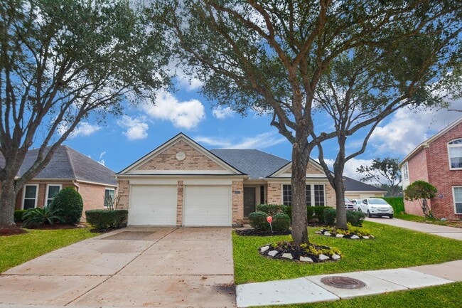 Building Photo - 2811 Eros Ln