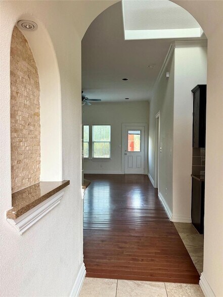 Photo - 398 Mesa Dr Unidad D