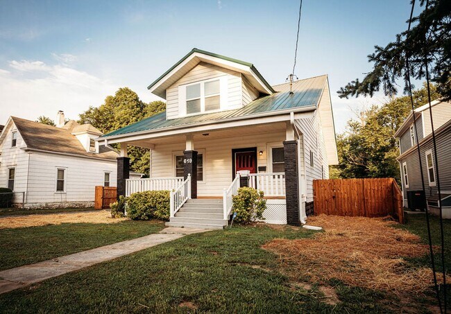 Photo - Stunning single family home near MSU campu...