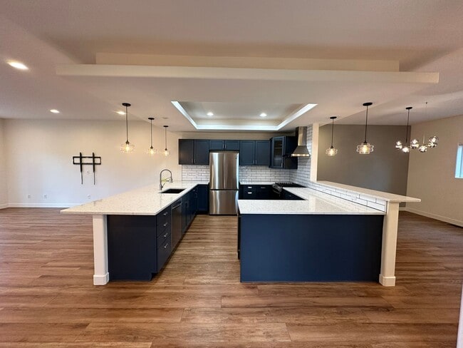 Photo - 3 Bedroom Townhouse For Rent In Hood River